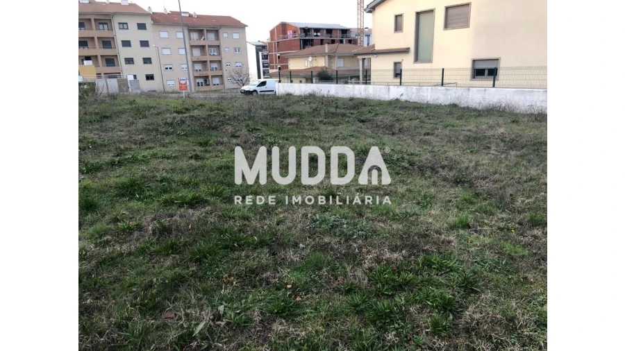 Terreno para Venda em Sé, Santa Maria e Meixedo Foto 3