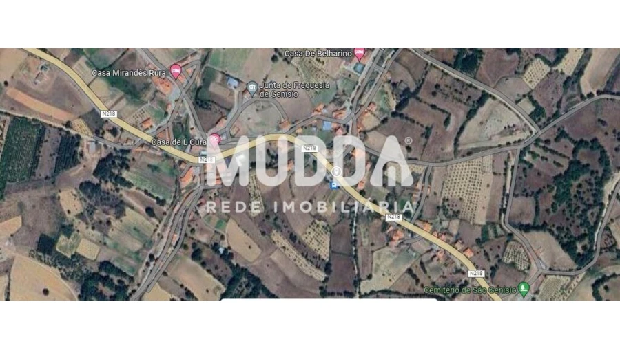 Moradia T4 para Venda em Genisio Foto 12