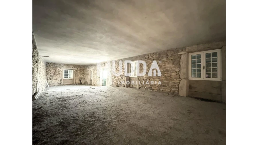 Moradia T4 para Venda em Genisio Foto 4