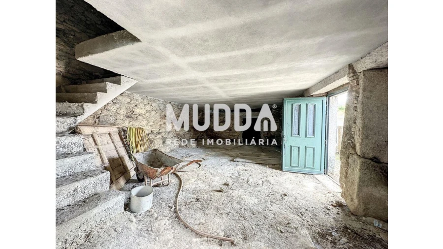 Moradia T4 para Venda em Genisio Foto 6