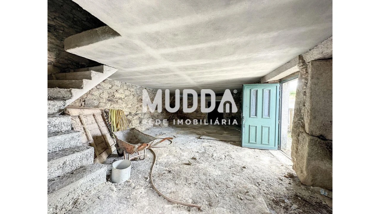 Moradia T4 para Venda em Genisio Foto 6