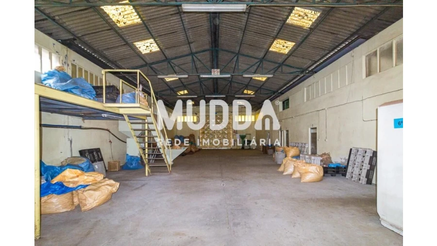 Armazém para Venda em Lourosa Foto 4