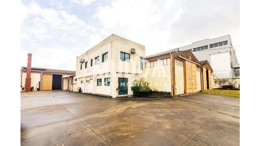 Armazém para Venda em Lourosa Foto 12