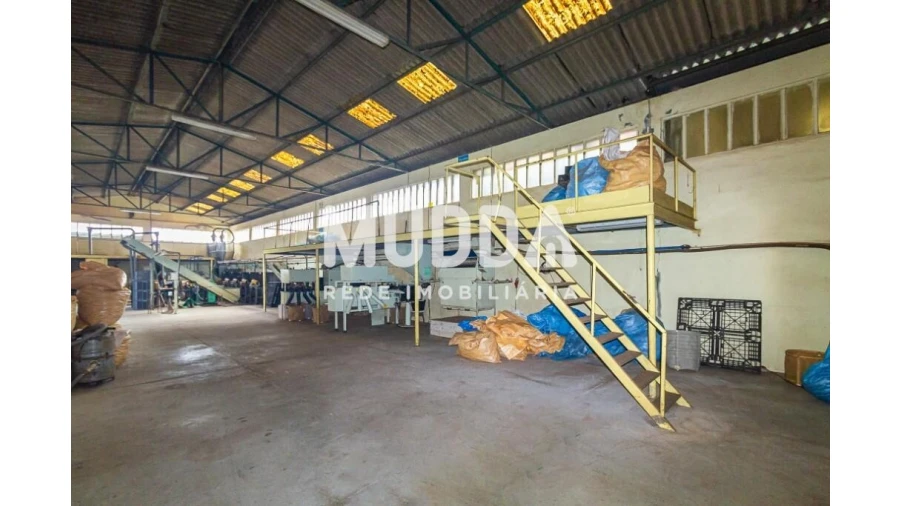 Armazém para Venda em Lourosa Foto 5