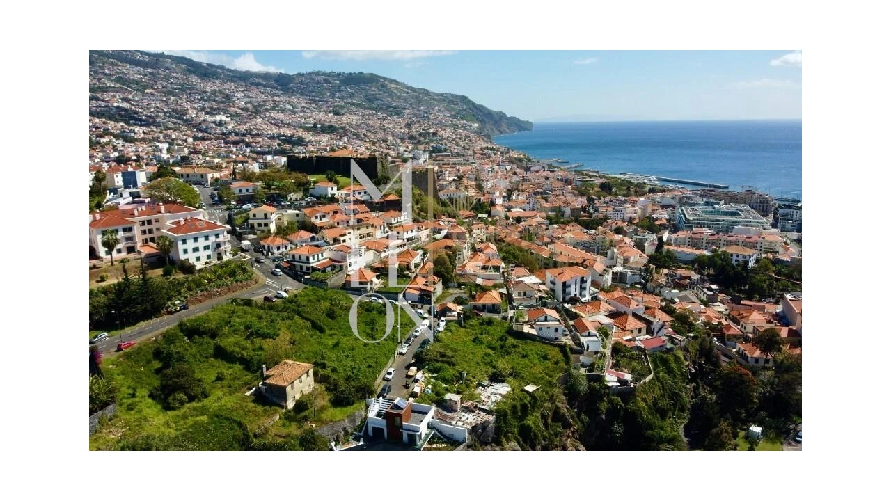 Terreno para Venda em Funchal (São Pedro) Foto 18
