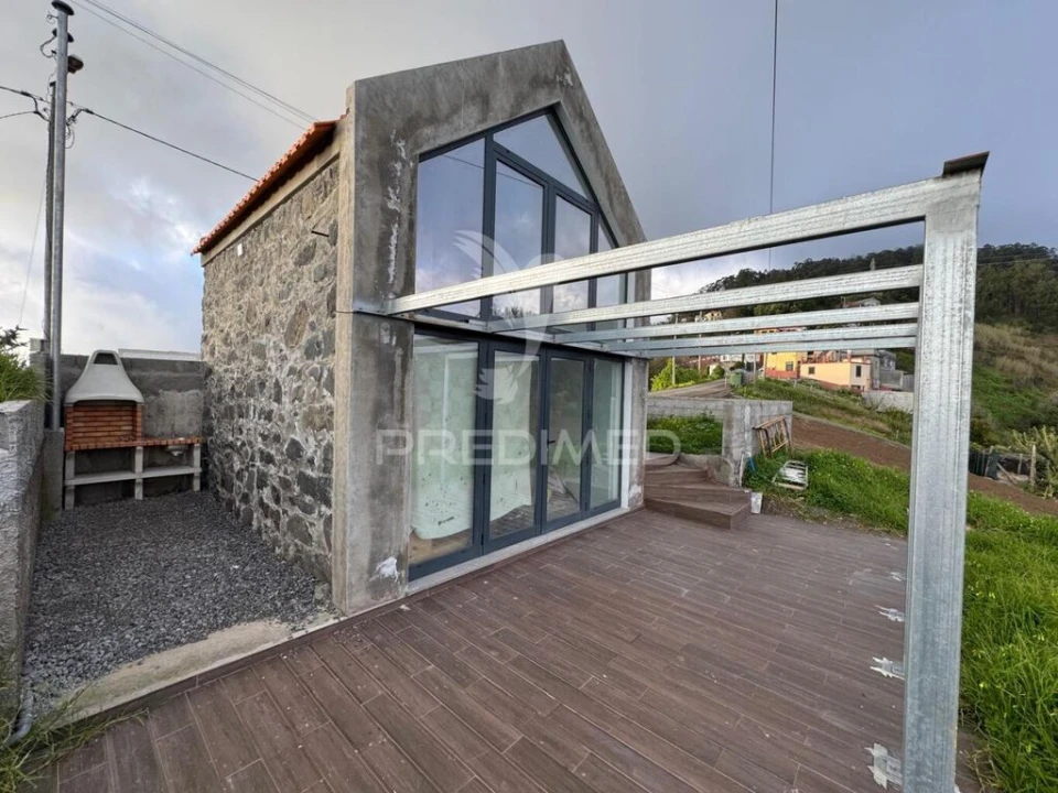 Moradia T1 para Venda em Ponta do Sol Foto 2