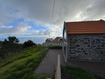 Moradia T1 para Venda em Ponta do Sol