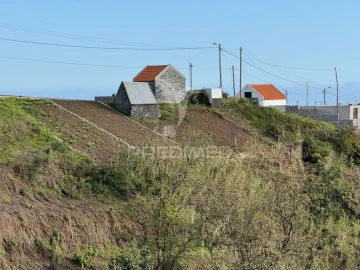 Moradia T1 para Venda em Ponta do Sol