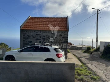 Moradia T1 para Venda em Ponta do Sol