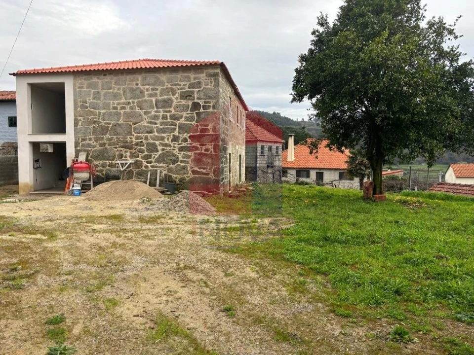 Moradia T4 para Venda em Pico de Regalados, Gondiães e Mós Foto 20