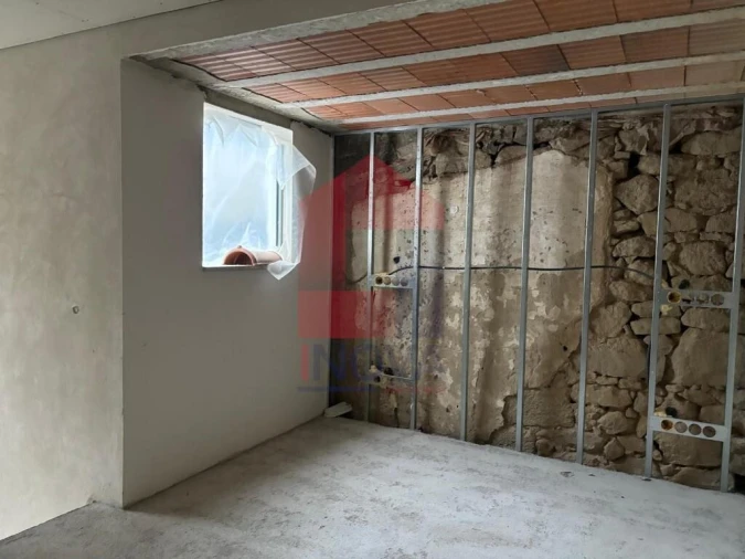 Moradia T4 para Venda em Pico de Regalados, Gondiães e Mós Foto 3