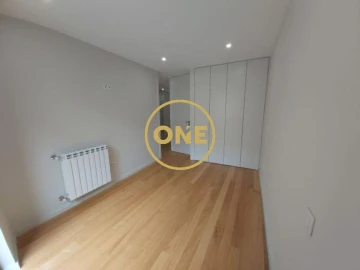 Apartamento T3 para Venda em Póvoa de Varzim, Beiriz e Argivai