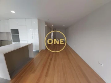Apartamento T3 para Venda em Póvoa de Varzim, Beiriz e Argivai