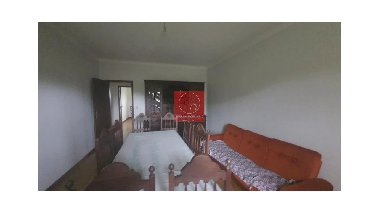 Moradia T4 para Venda em Vila Nova de Anha Foto 16