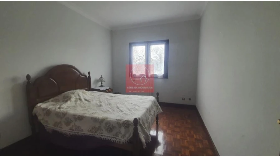 Moradia T4 para Venda em Vila Nova de Anha Foto 6