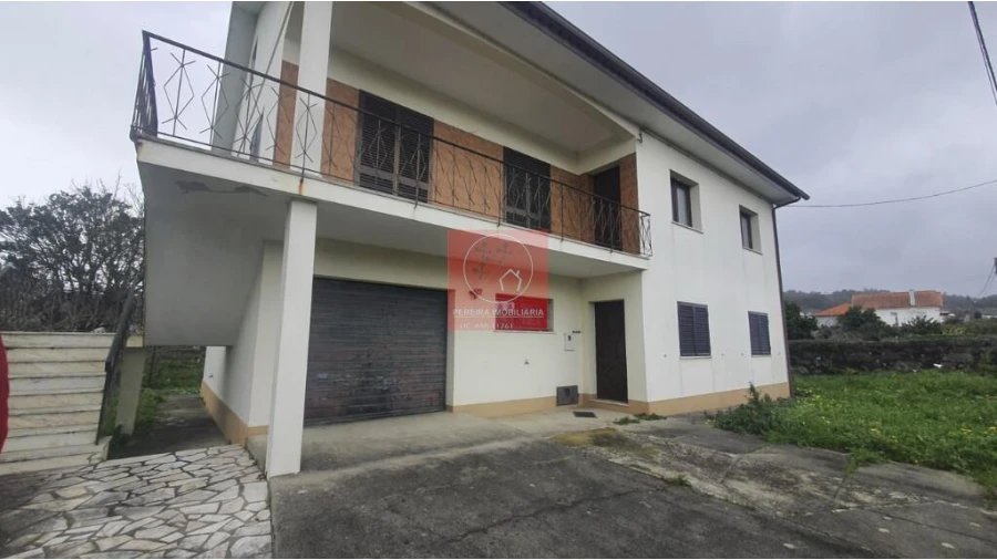 Moradia T4 para Venda em Vila Nova de Anha Foto 23