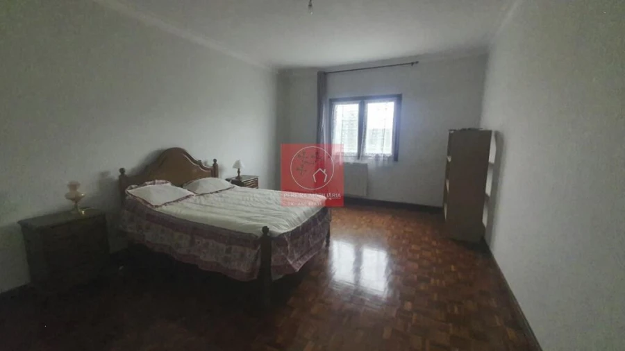 Moradia T4 para Venda em Vila Nova de Anha Foto 9