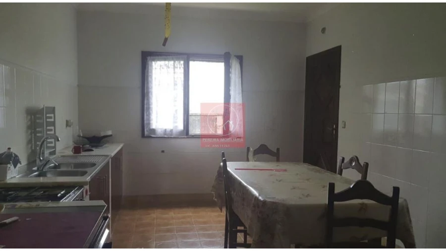 Moradia T4 para Venda em Vila Nova de Anha Foto 14