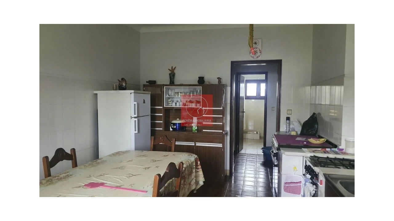 Moradia T4 para Venda em Vila Nova de Anha Foto 15