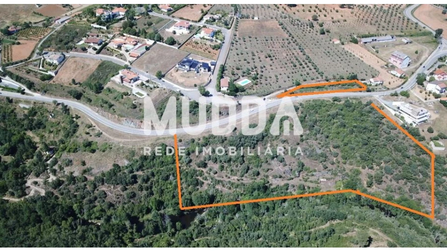 Terreno para Venda em Gimonde Foto 2