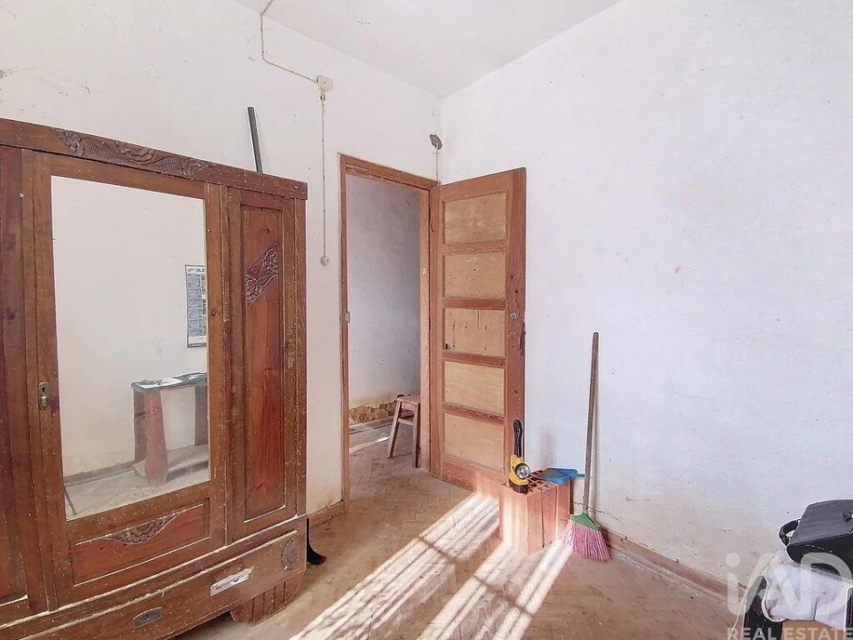 Moradia T2 para Venda em Olalhas Foto 5