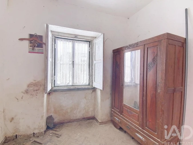 Moradia T2 para Venda em Olalhas Foto 11