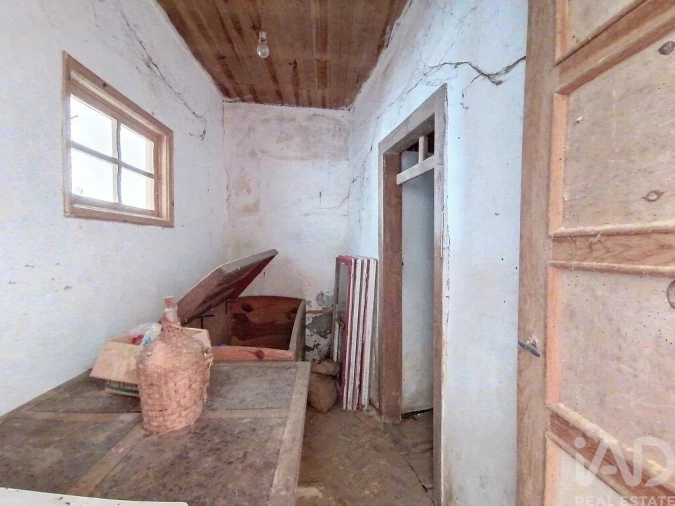 Moradia T2 para Venda em Olalhas Foto 16