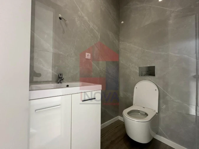 Moradia T3 para Venda em Vila Verde e Barbudo Foto 12