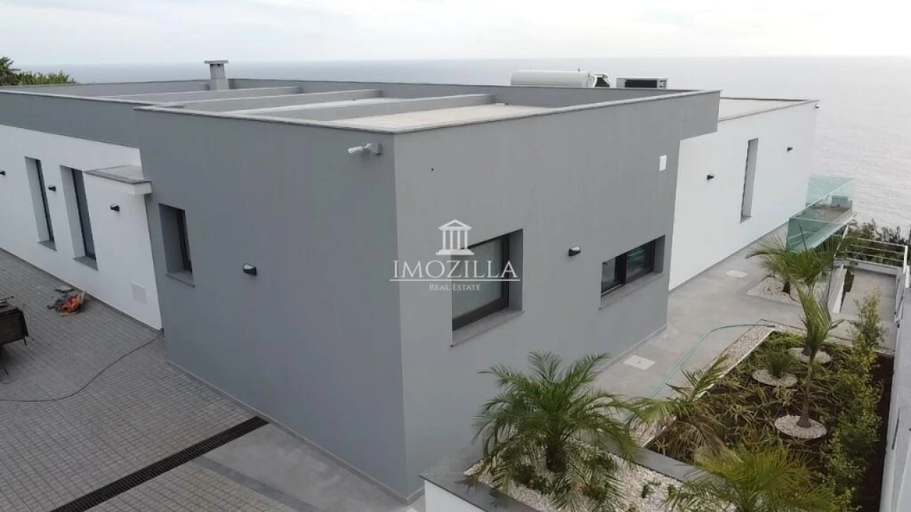 Moradia T3 para Venda em Arco da Calheta Foto 46