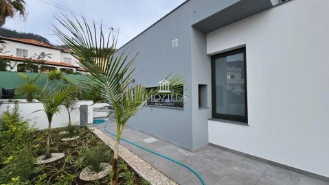 Moradia T3 para Venda em Arco da Calheta