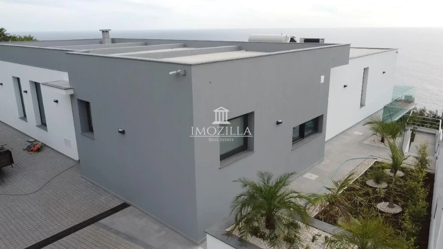 Moradia T3 para Venda em Arco da Calheta Foto 46