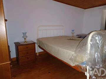 Moradia T4 para Venda em Salsas