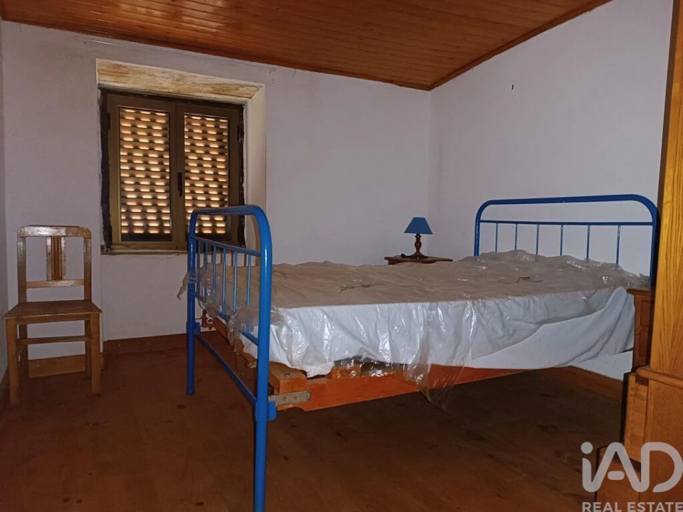 Moradia T4 para Venda em Salsas Foto 13