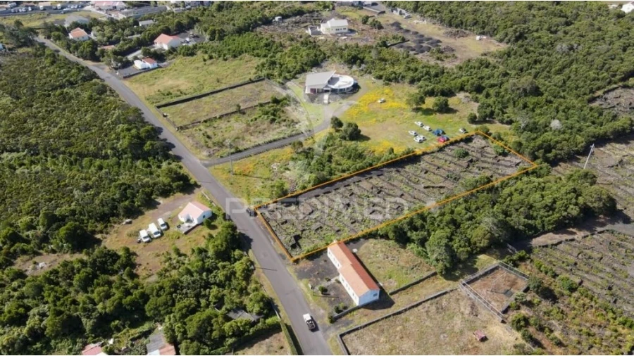 Terreno para Venda em Bandeiras