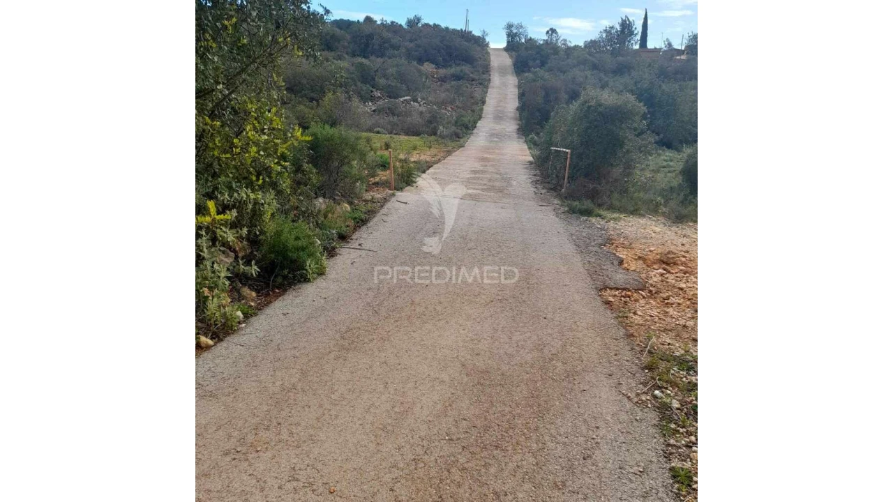 Terreno para Venda em Conceição e Estoi Foto 1