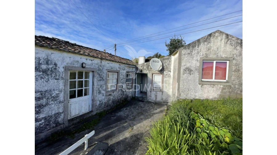 Moradia T2 para Venda em Santo Amaro Foto 3