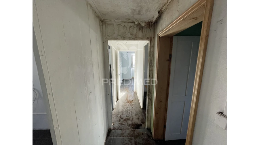 Moradia T2 para Venda em Santo Amaro Foto 5