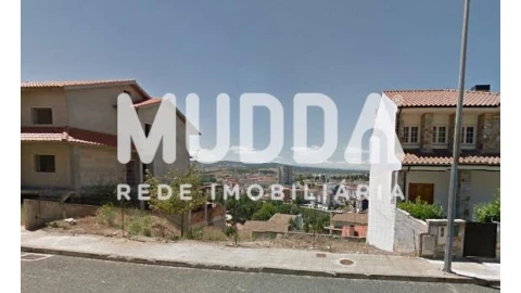 Terreno para Venda em Sé, Santa Maria e Meixedo