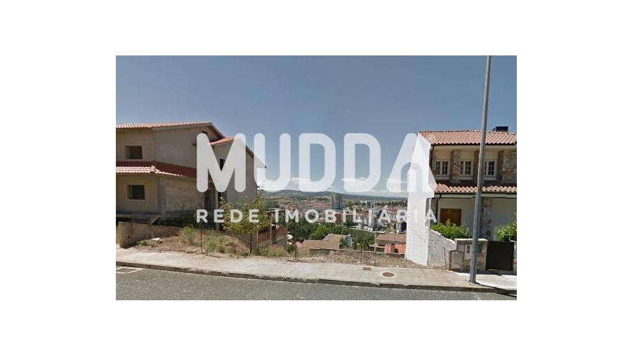 Terreno para Venda em Sé, Santa Maria e Meixedo Foto 1