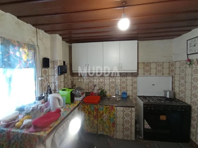 Moradia T4 para Venda em Santa Leocadia Foto 6