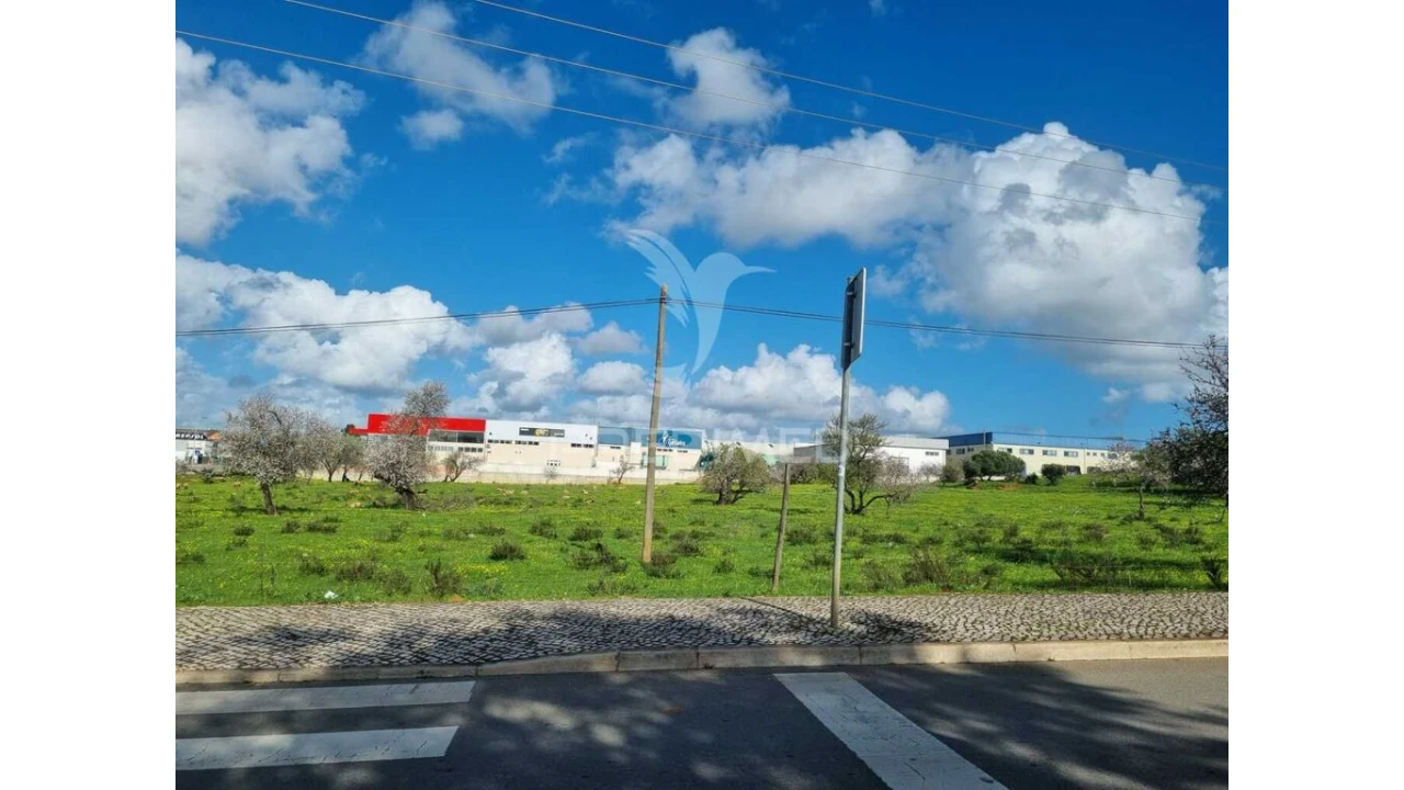 Loja para Venda em Estômbar e Parchal Foto 15
