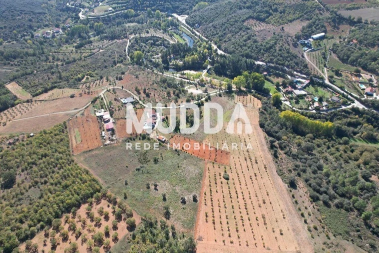 Moradia T4 para Venda em Sé, Santa Maria e Meixedo Foto 19