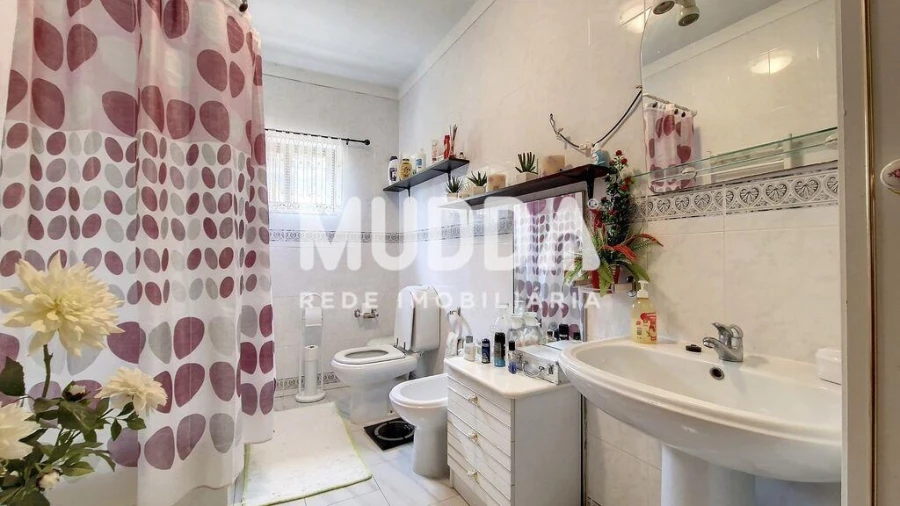 Moradia T4 para Venda em Sé, Santa Maria e Meixedo Foto 10