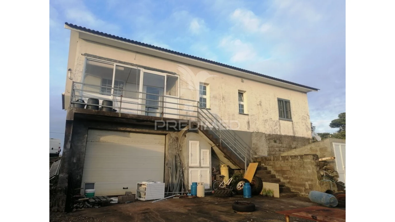 Moradia T4 para Venda em Madalena Foto 6