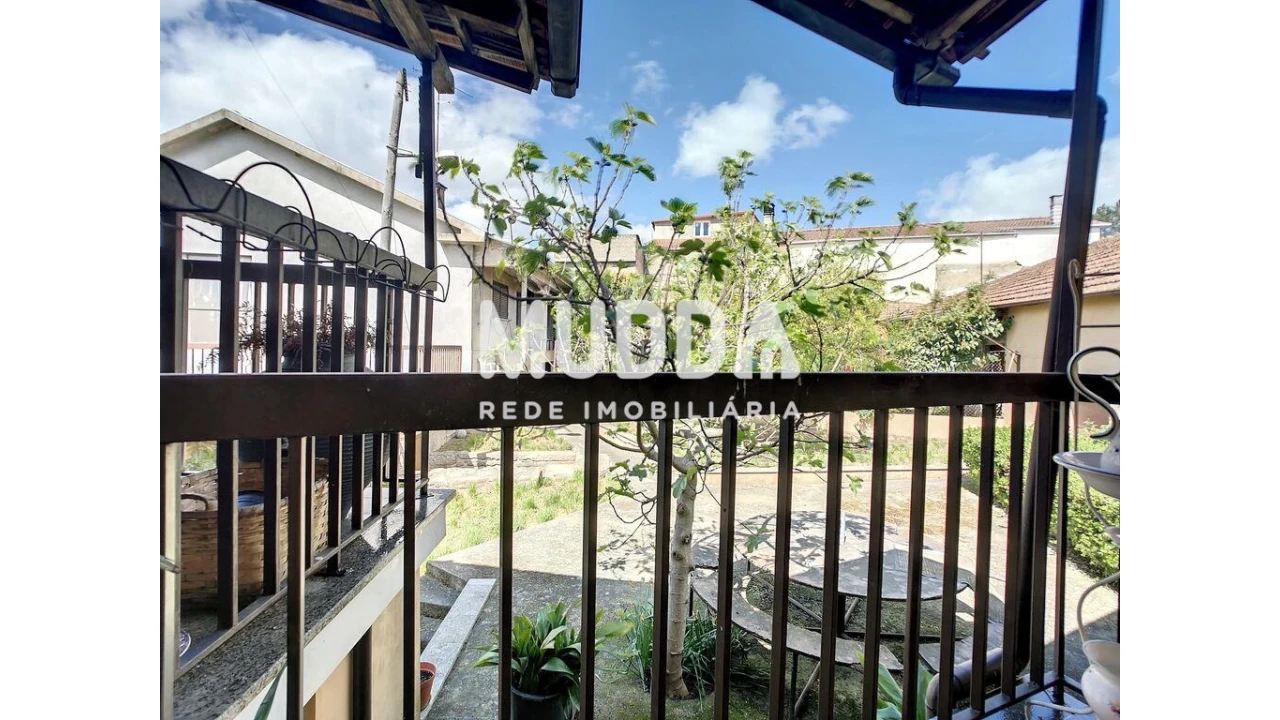 Moradia T3 para Venda em Curalha Foto 11