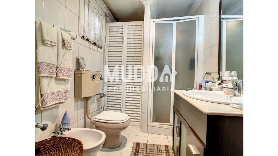 Moradia T3 para Venda em Curalha Foto 6