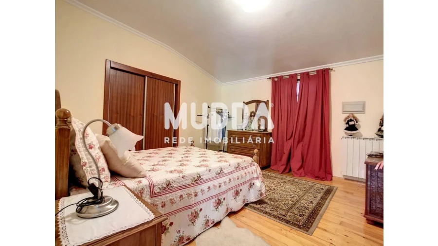 Moradia T3 para Venda em Curalha Foto 12