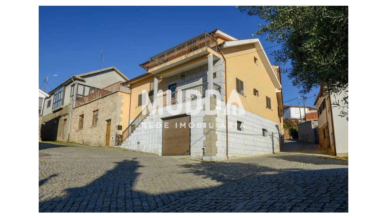 Moradia T3 para Venda em Curalha Foto 1