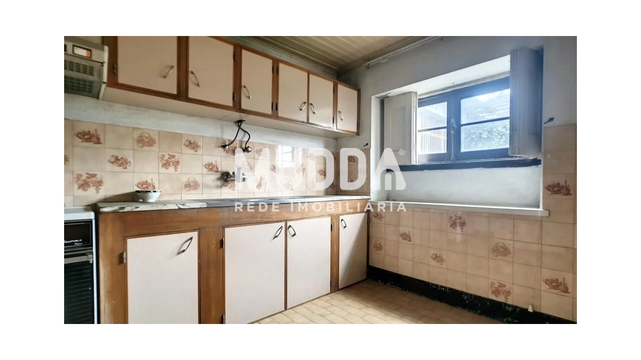 Moradia T4 para Venda em Calvão e Soutelinho da Raia Foto 12