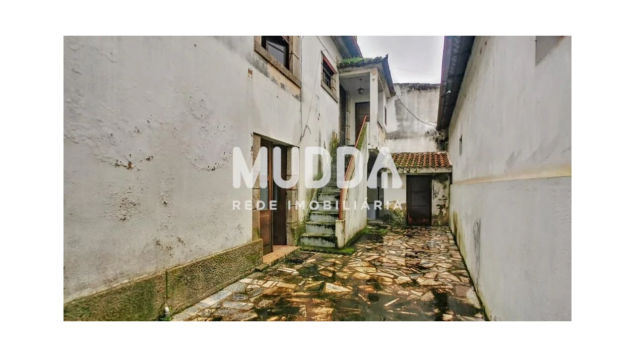 Moradia T4 para Venda em Calvão e Soutelinho da Raia Foto 13